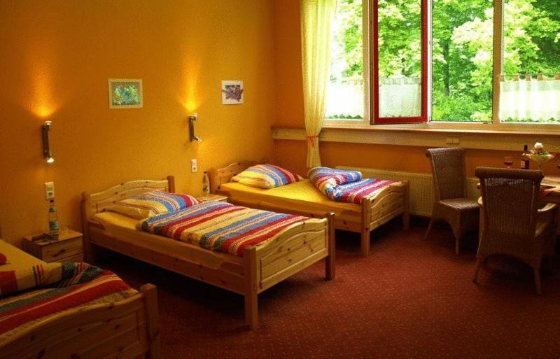 Econo Goelzer Gasthof 2*